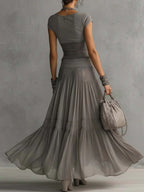 Africa Conjunto de Top Gris de Encaje Transparente y Falda Maxi Plisada