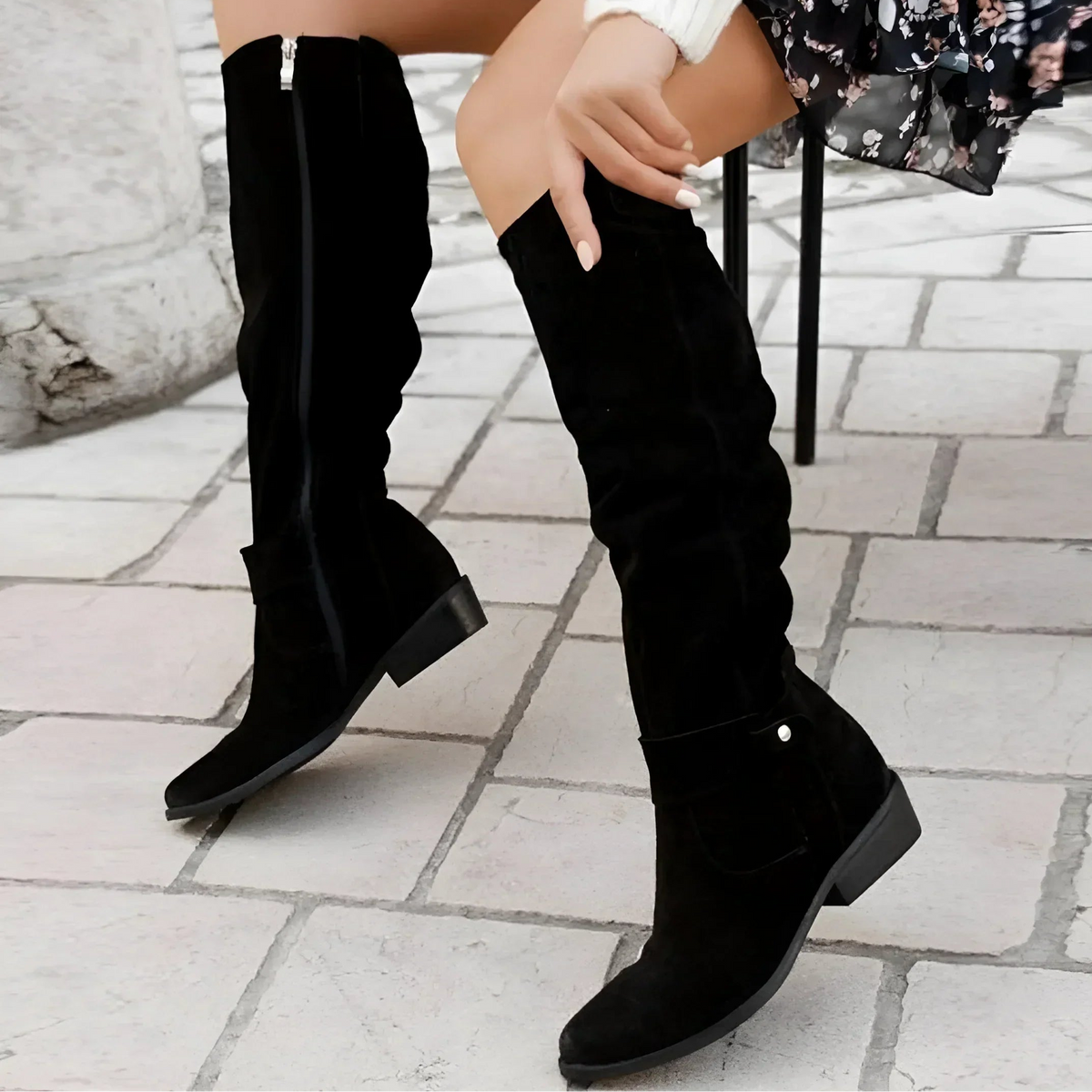 Botas Altas de Cuero con Cremallera Lateral