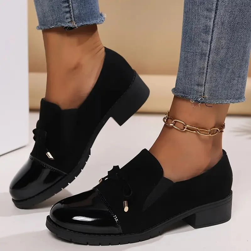 Mocasines Elegantes con Punta Redonda y Lazo Decorativo