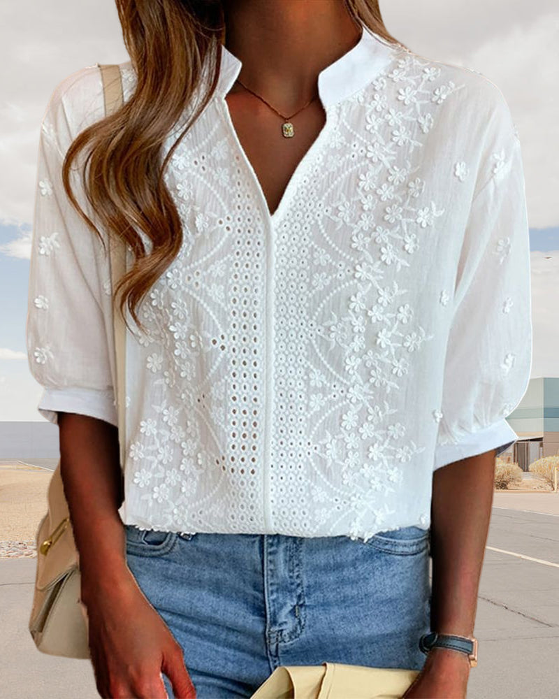 Carmen | Blusa con bordado y mangas sueltas con cuello en V