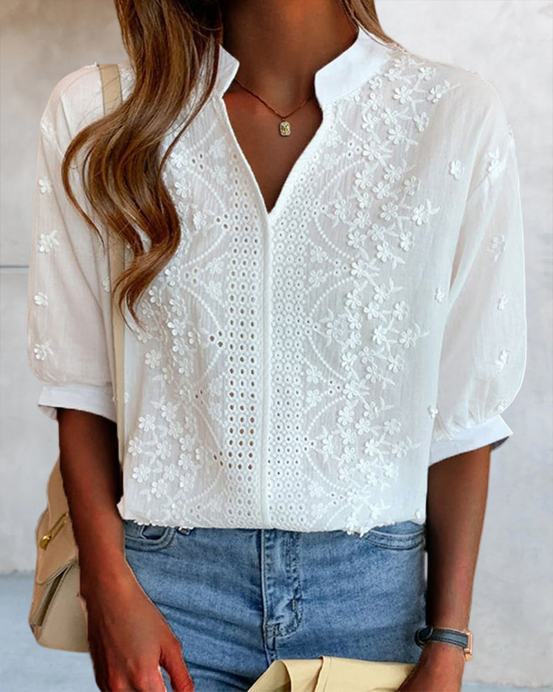 Carmen | Blusa con bordado y mangas sueltas con cuello en V