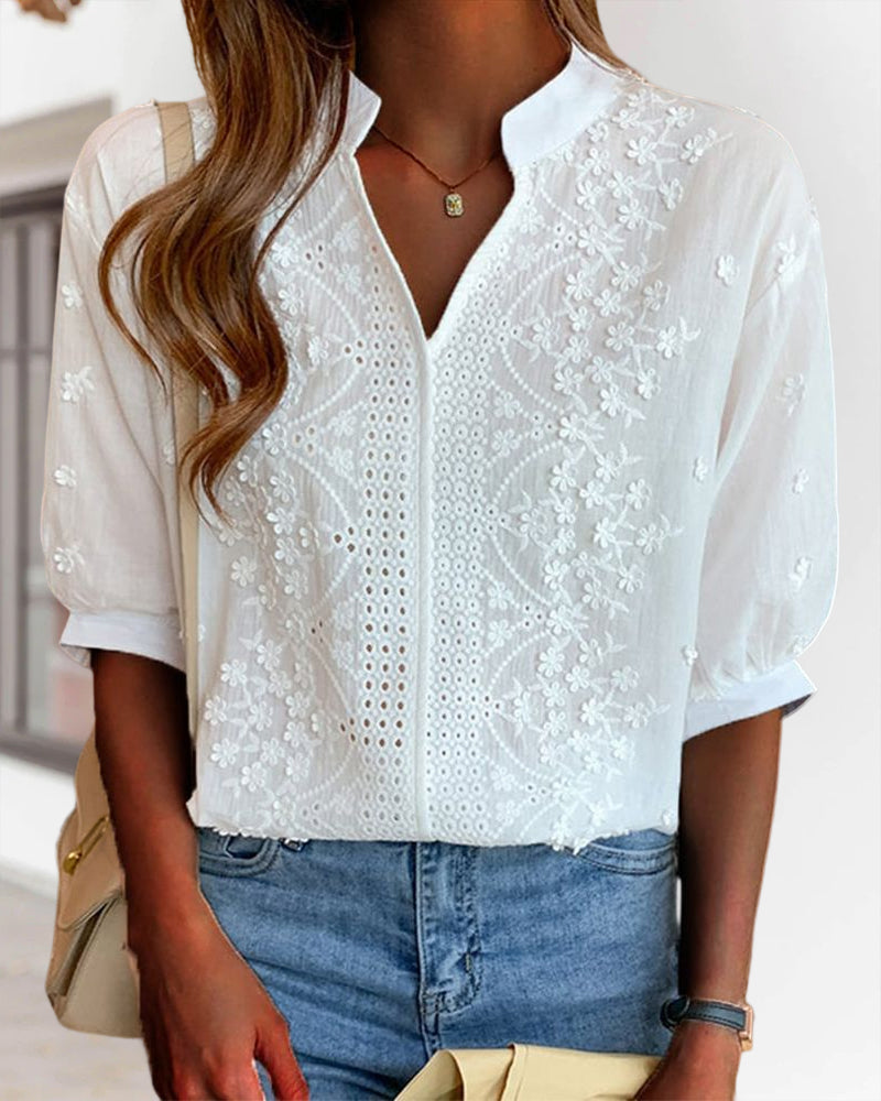 Carmen | Blusa con bordado y mangas sueltas con cuello en V