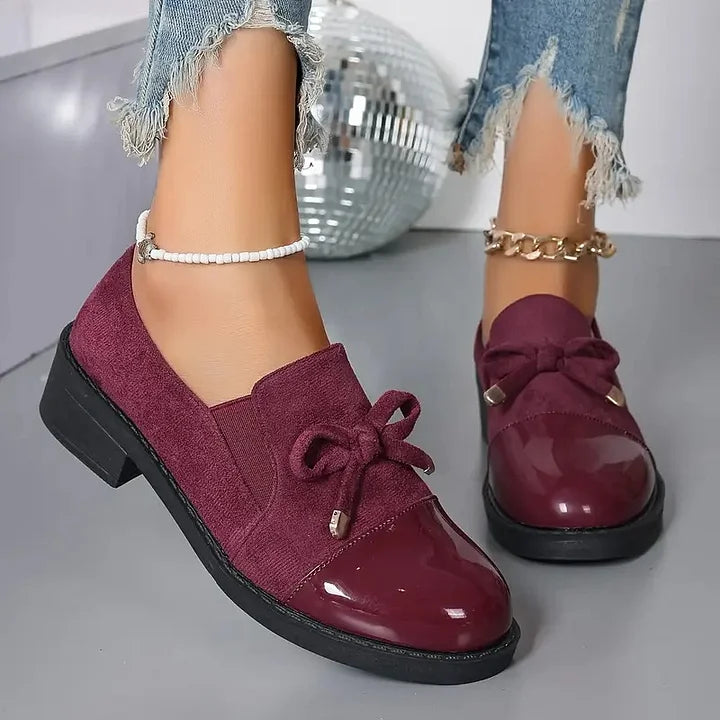 Mocasines Elegantes con Punta Redonda y Lazo Decorativo