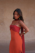 Vestido naranja y rojo