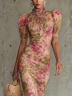 Eugenia Vestido Maxi con Estampado Floral Vintage Rosa y Mangas Abullonadas (Accesorios no incluidos)