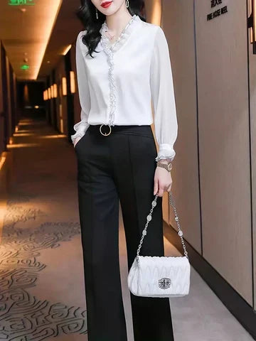 Alba | Mujer blusa elegante con mangas largas y detalle de volantes