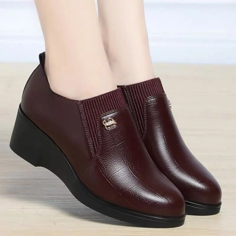 Zapatos de Cuña de Piel a la Moda