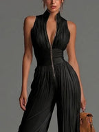 Mercedes Mono Negro sin Mangas de Chiffon con Escote en V, Pliegues, Cremallera y Pernera Ancha