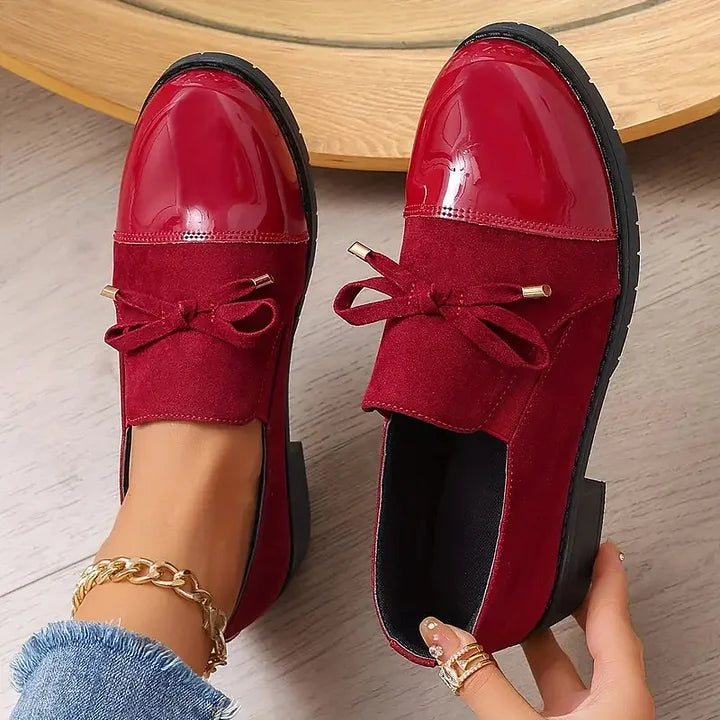 Mocasines Elegantes con Punta Redonda y Lazo Decorativo