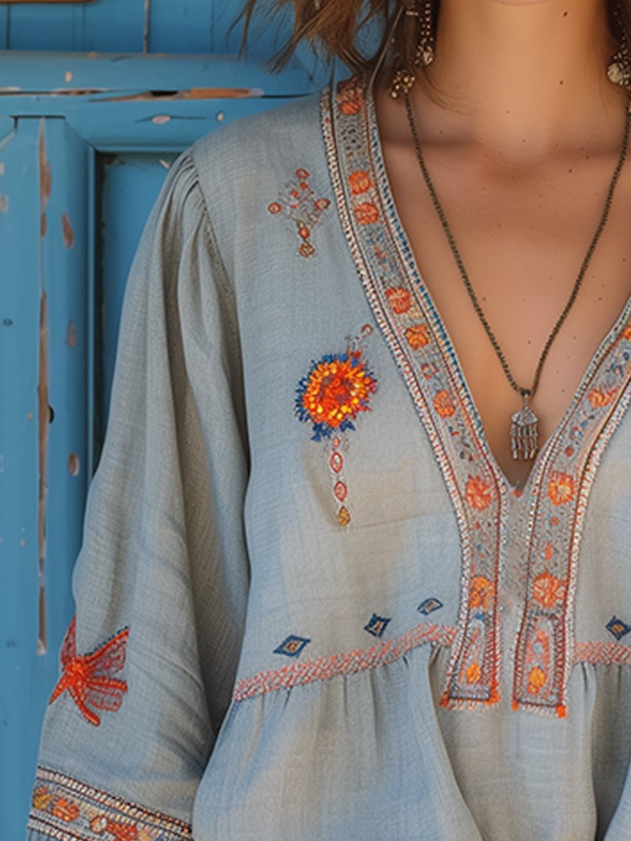 Elaria | Blusa para mujer con bordado y escote en V de estilo bohemio