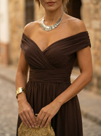 Vestido largo elegante con cuello en V